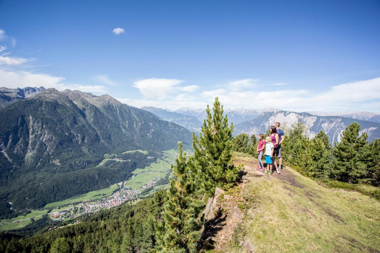 Oetztal Residenz Aparthotel ภายนอก รูปภาพ